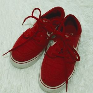 Nike Stefan Janoski Boy's Red Sneakers-Size 4Y